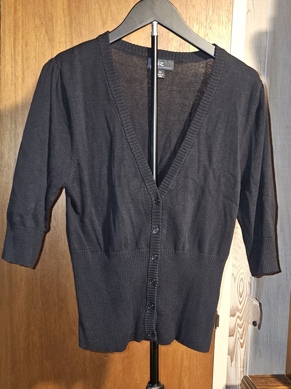 Iz Byer Black V‑Neck Button Front Sweater Cardigan Y2K